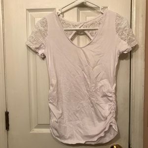 White lace maternity shirt